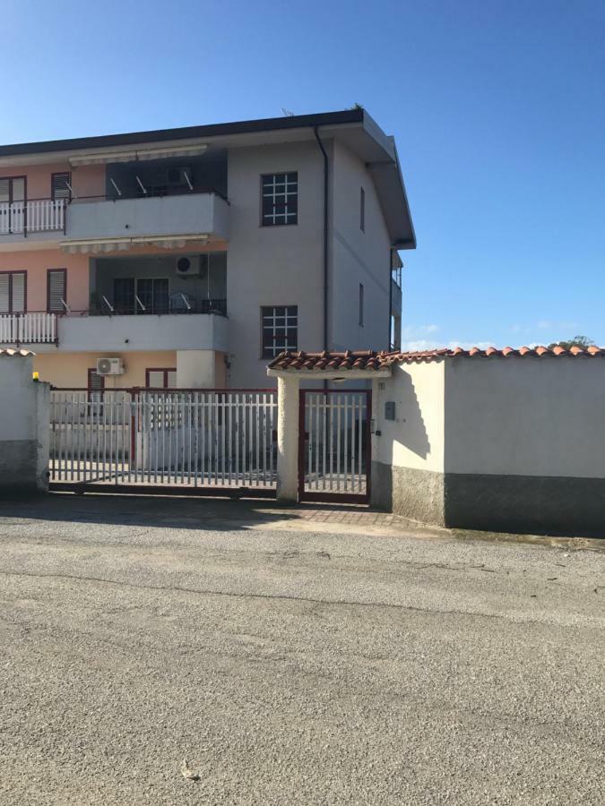 Appartamento Zona Aeroporto Lamezia Terme Exterior photo